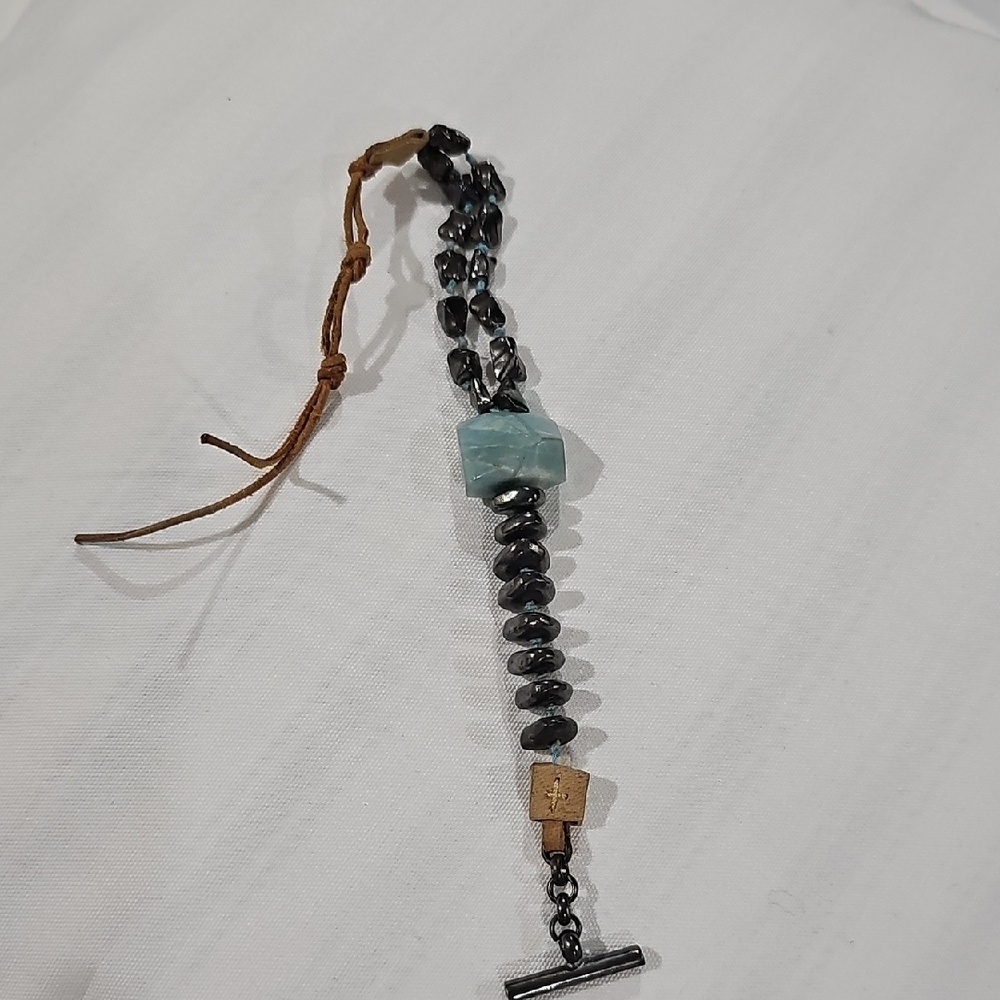 Elegant Black and Blue Beaded Bracelet